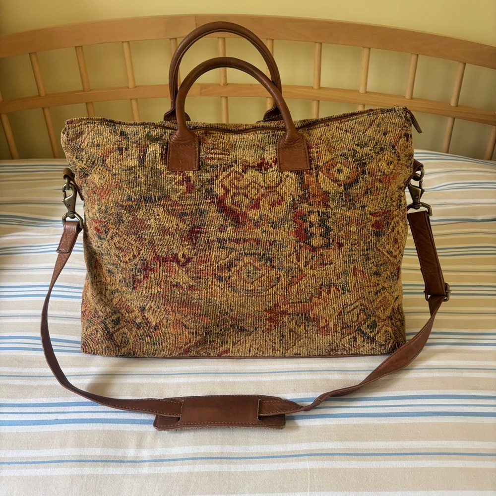 J Jill Weekender/Overnight Carpet Tapestry Bag